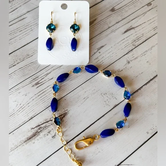 Blue glass and rhinestone Jewelry Set, gold tone, bracelet and earring set, gift - Picture 2 of 8